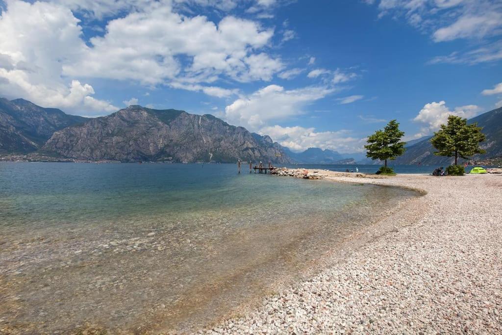 Il Frantoio A Monte-Vicino Al Lago Мальчезіне Екстер'єр фото